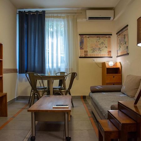 Handcrafted Unique Flat, 200M From The Acropolis Athén Kültér fotó